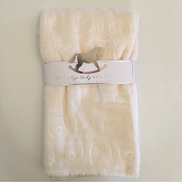 NEW Baby Blanket White Embossed Bears Warm Cozy Baby Gift | Rock-a-Bye Baby - Picture 3 of 6